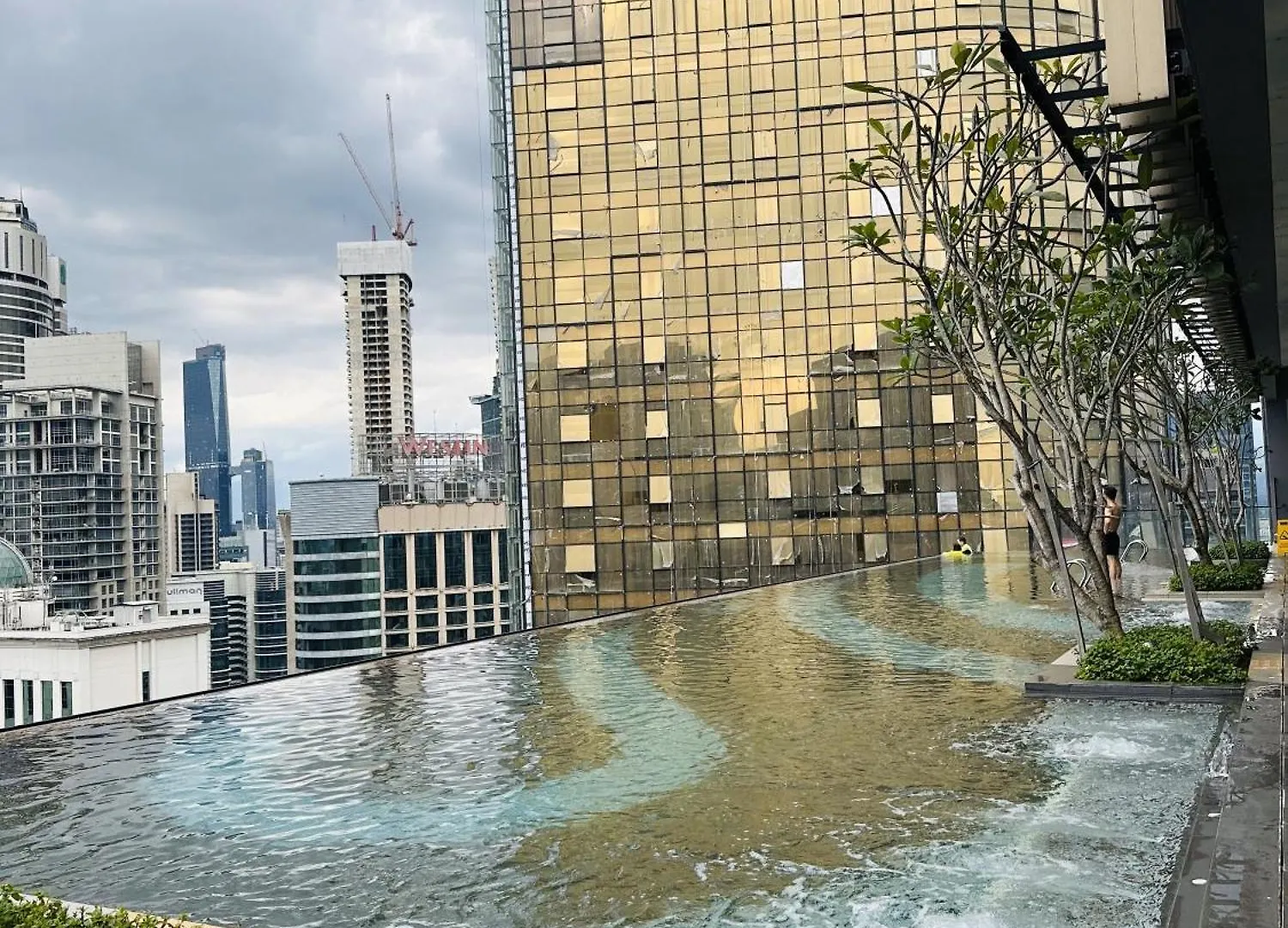 Axon Suites By Pavilion Forest Kuala Lumpur
