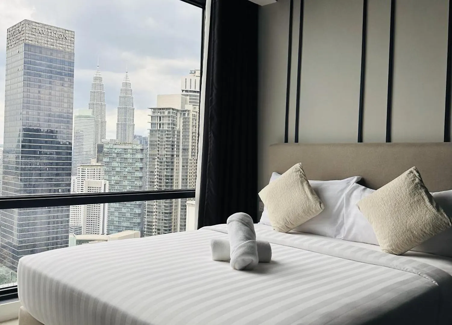 Axon Suites By Pavilion Forest Kuala Lumpur